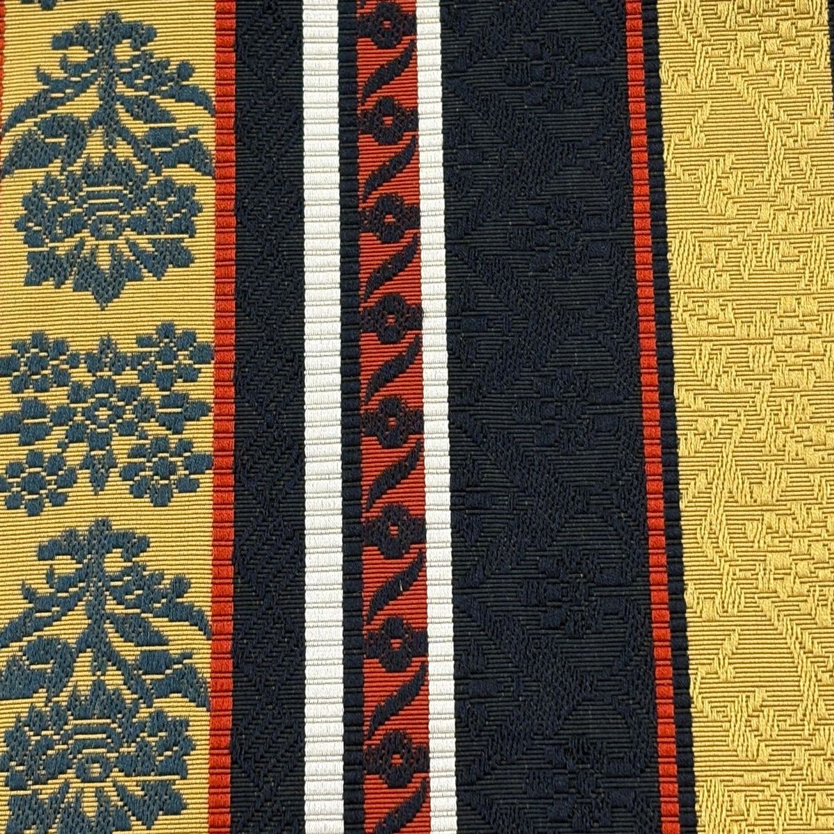 半幅帯 秀品 証紙 博多織 笹蔓 花唐草 赤茶 正絹