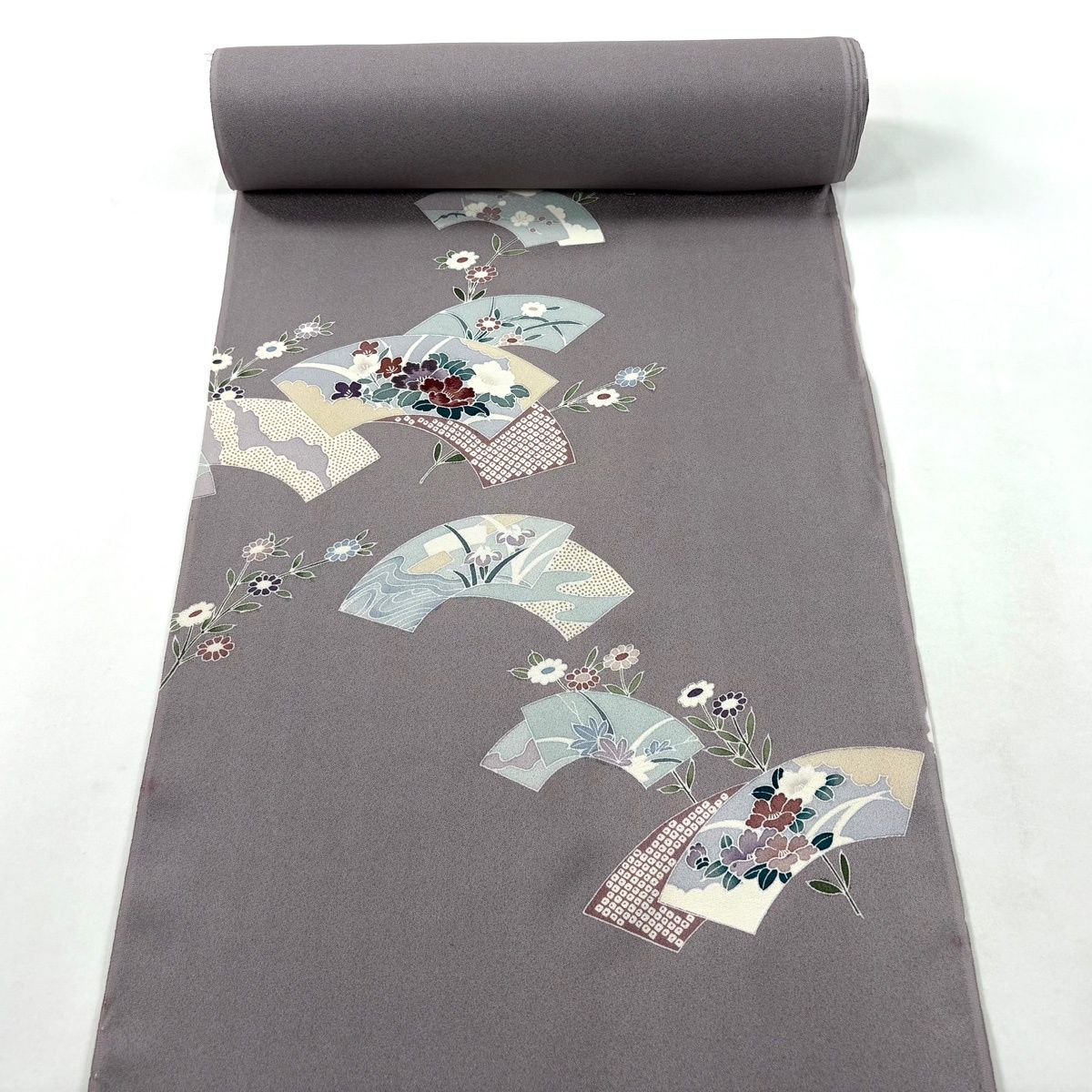 反物 秀品 付下げ 扇面 草花 刺繍 灰紫 正絹