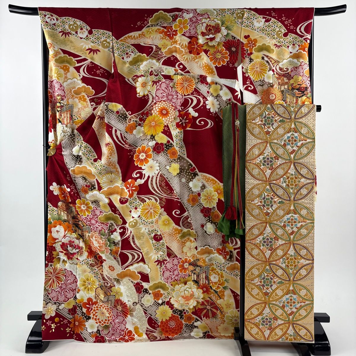 振袖 身丈172.5 cm 裄丈67.5 L 袷 袋帯フルセット 御所車 草花 箔 金彩 赤 正絹
