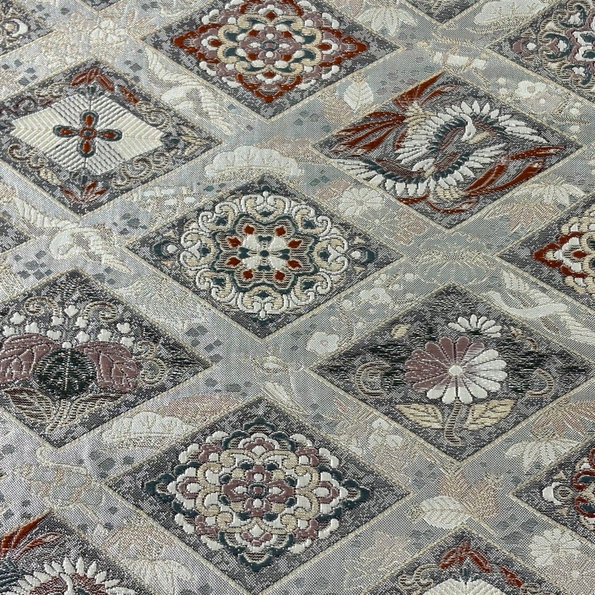 美品】 袋帯 逸品 落款 共箱付き 佐賀錦 小森久 向かい鳥 草花 箔 刺繍