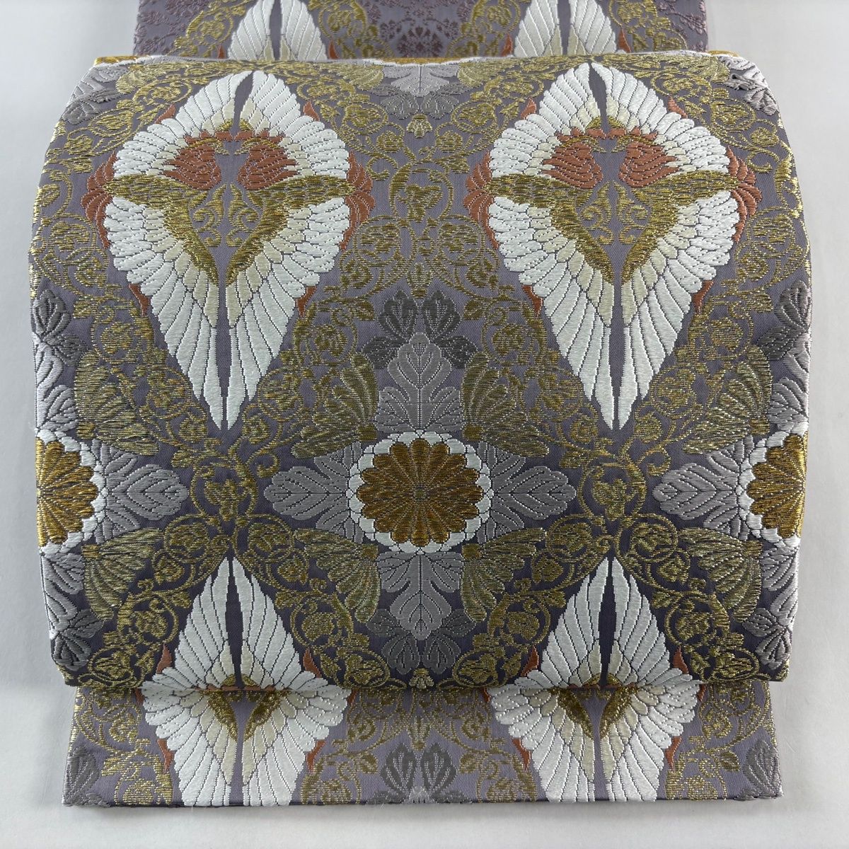 袋帯 逸品 山口美術織物 落款 有職双鳥菊花文 唐織 金糸 灰紫 お太鼓柄