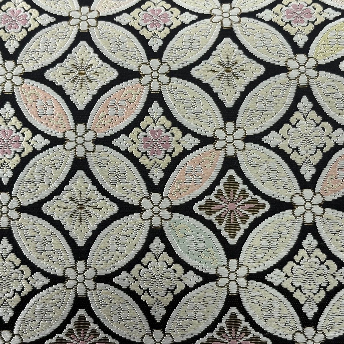 美品】 袋帯 逸品 じゅらく 落款 帝王紫 七宝繋ぎ 刺繍 箔 黒 六通