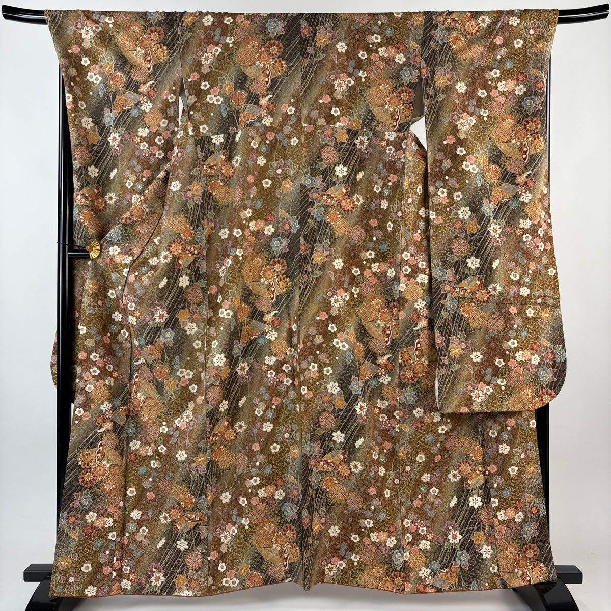 振袖 身丈161 5 cm 裄丈69 L 袷 草花 蝶 金彩 ぼかし 茶色 正絹 秀品