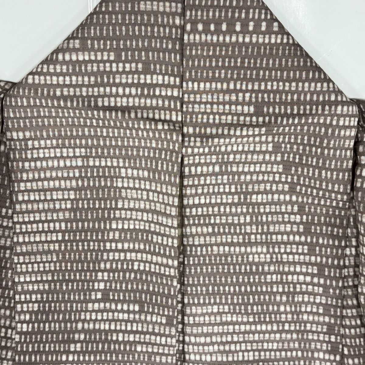  小紋 身丈160 5 cm 裄丈64 M 薄物 幾何学模様 薄小豆 正絹 秀品 小紋 着物