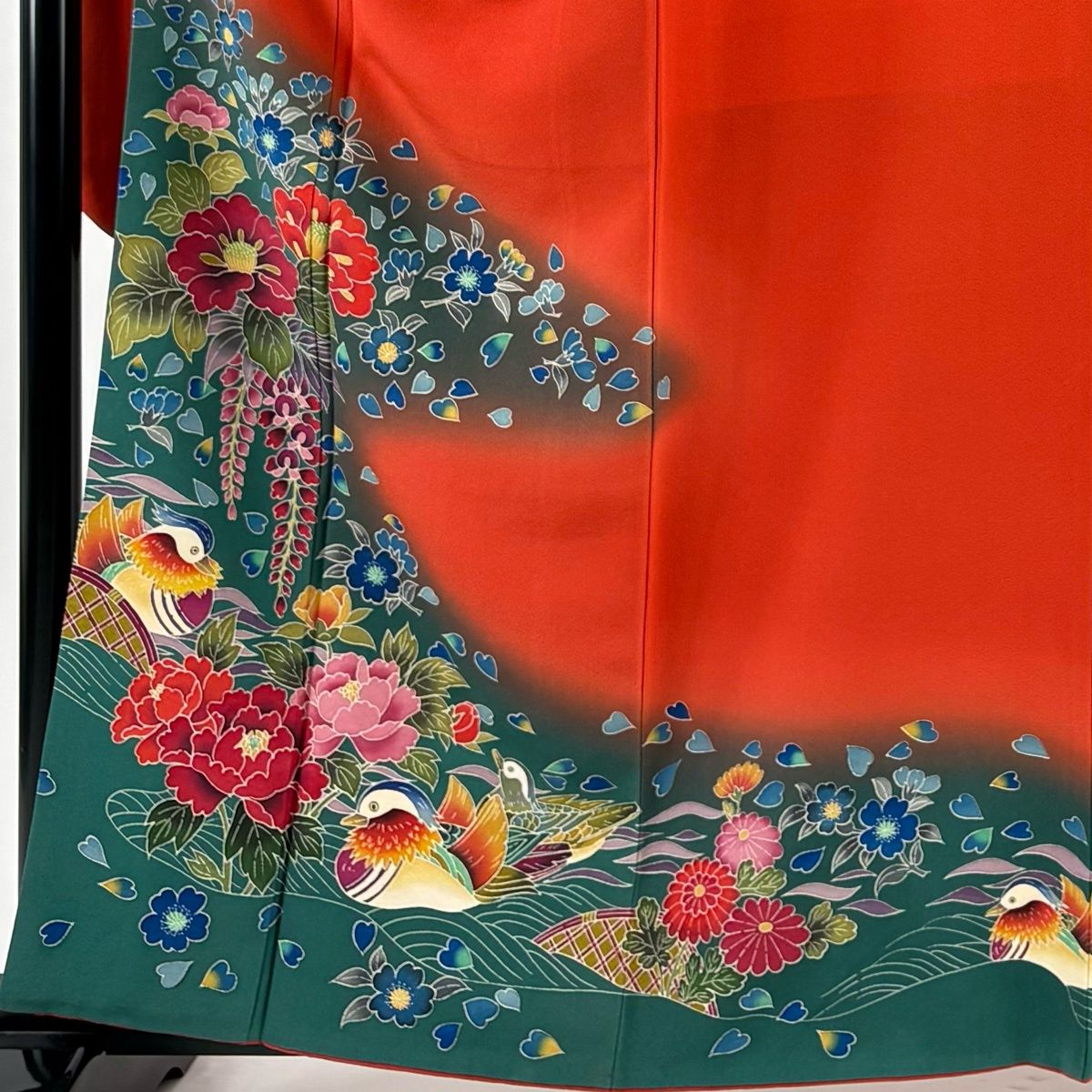 振袖 身丈161.5 cm 裄丈69 L 袷 落款 鴛鴦 草花 染め分け ぼかし 朱色 正絹 秀品