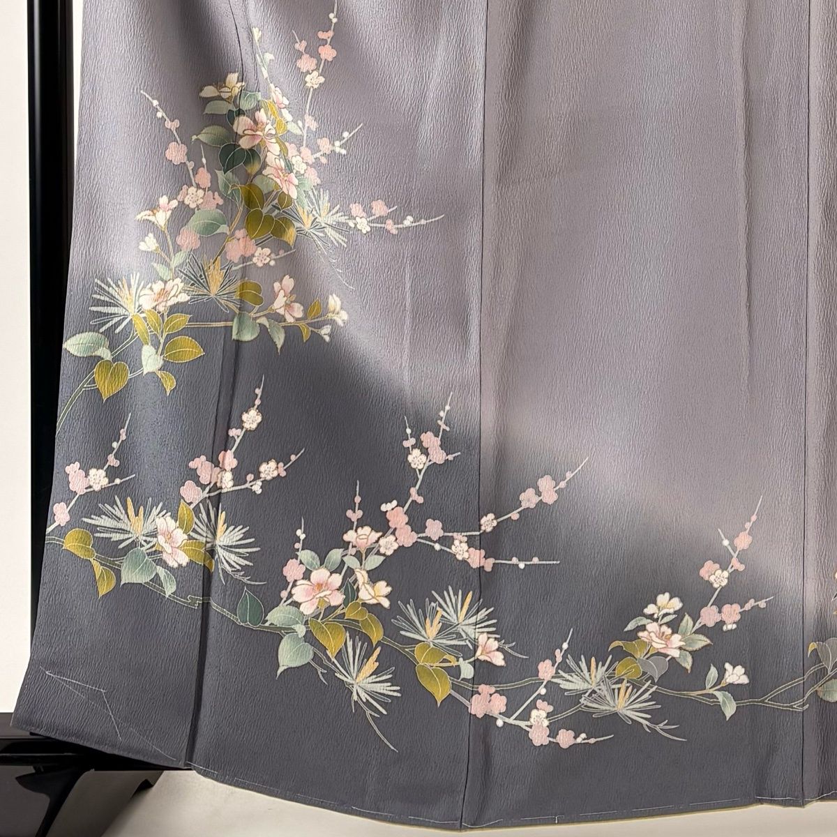 訪問着 身丈162 cm 裄丈68 L 袷 落款 松梅 草花 金彩 ぼかし 灰色 正絹 秀品