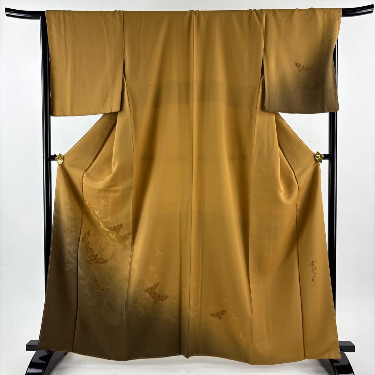 付下げ 身丈163 cm 裄丈68.5 L 袷 斉藤三才 やまと 落款 鳥 地紋 ぼかし 山吹茶色 正絹 秀品