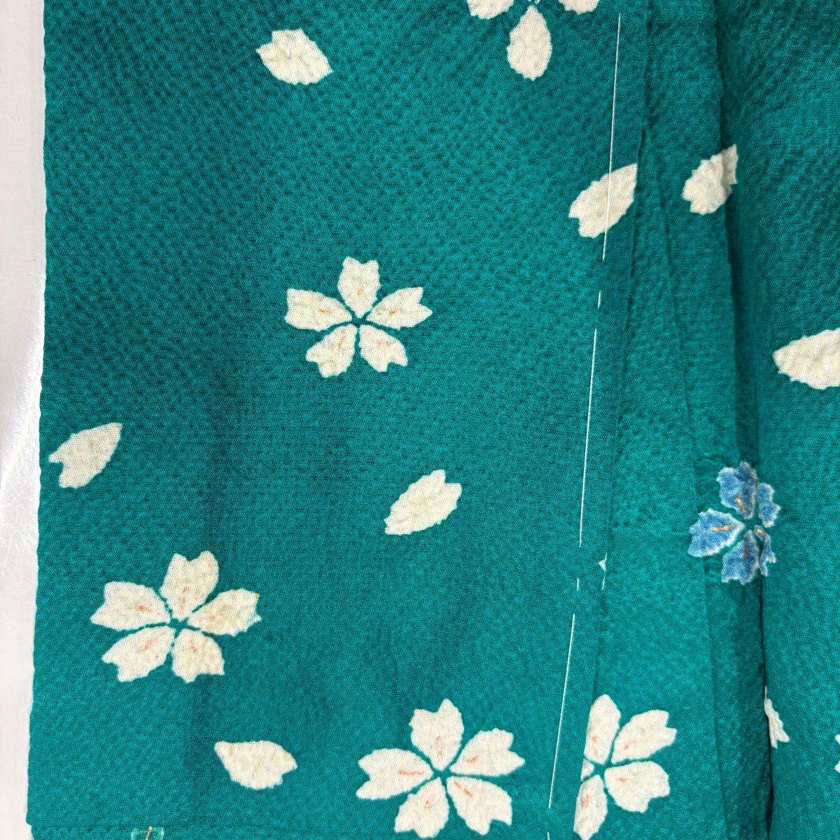  振袖 身丈169 cm 裄丈69 L 袷 草花 金彩 絞り 緑 正絹 振袖 着物