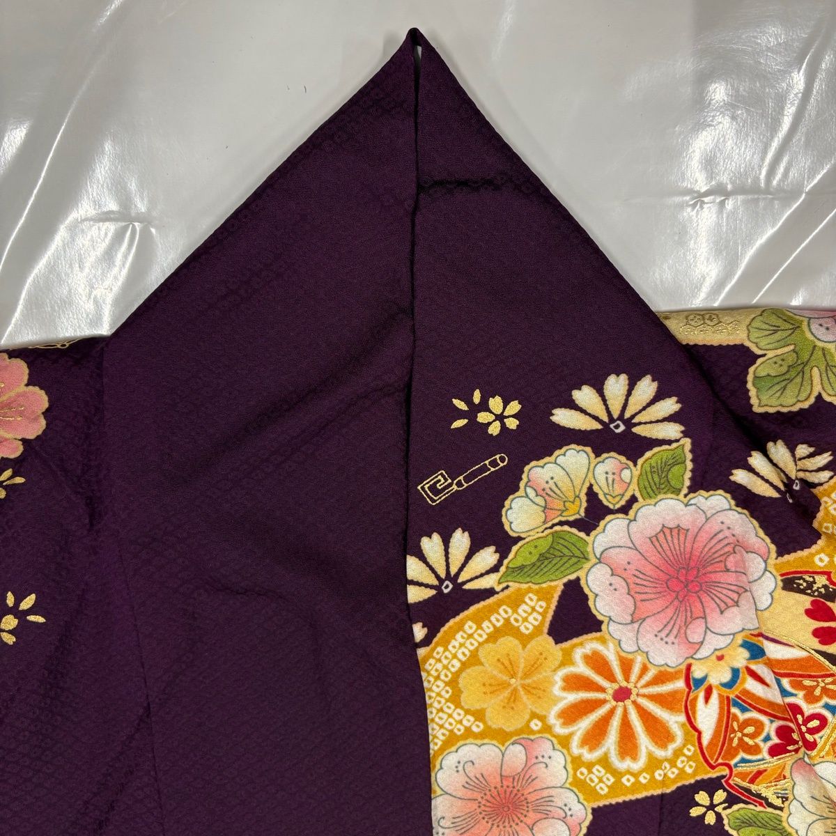 振袖 身丈180cm 裄丈73cm L 袷 雪輪 草花 金彩 刺繍 濃紫 正絹 名品