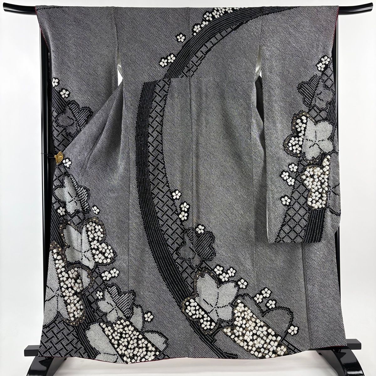 振袖 身丈161 5 cm 裄丈66 M 袷 桜 金彩 総絞り 黒 正絹