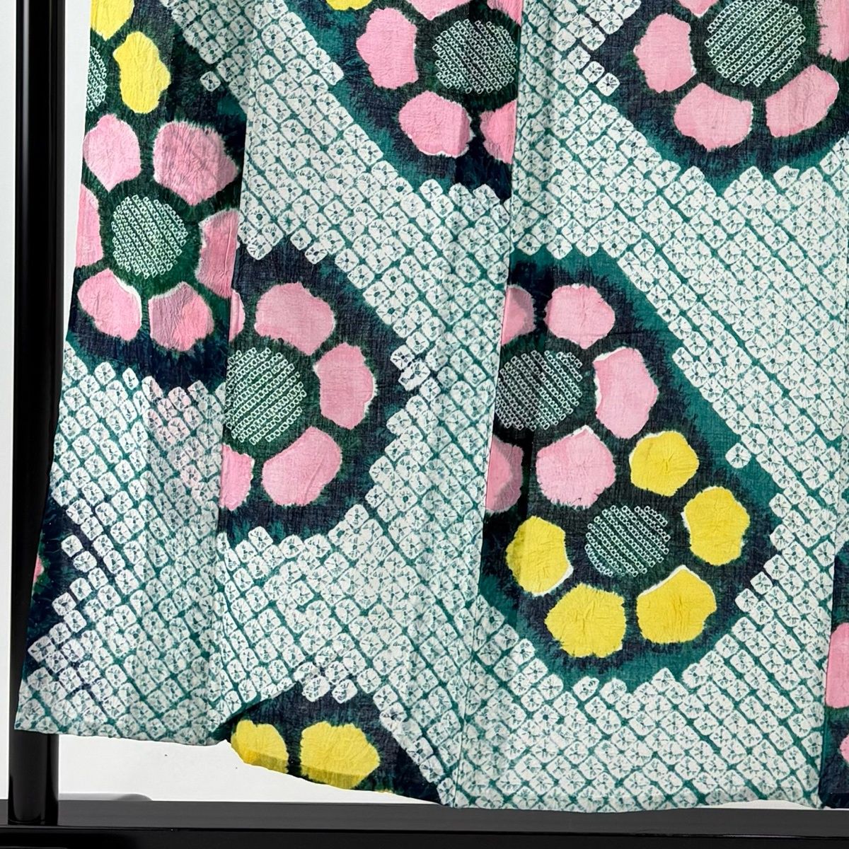 浴衣 身丈154 cm 裄丈65.5 M 絞り浴衣 花 幾何学 緑 綿 名品