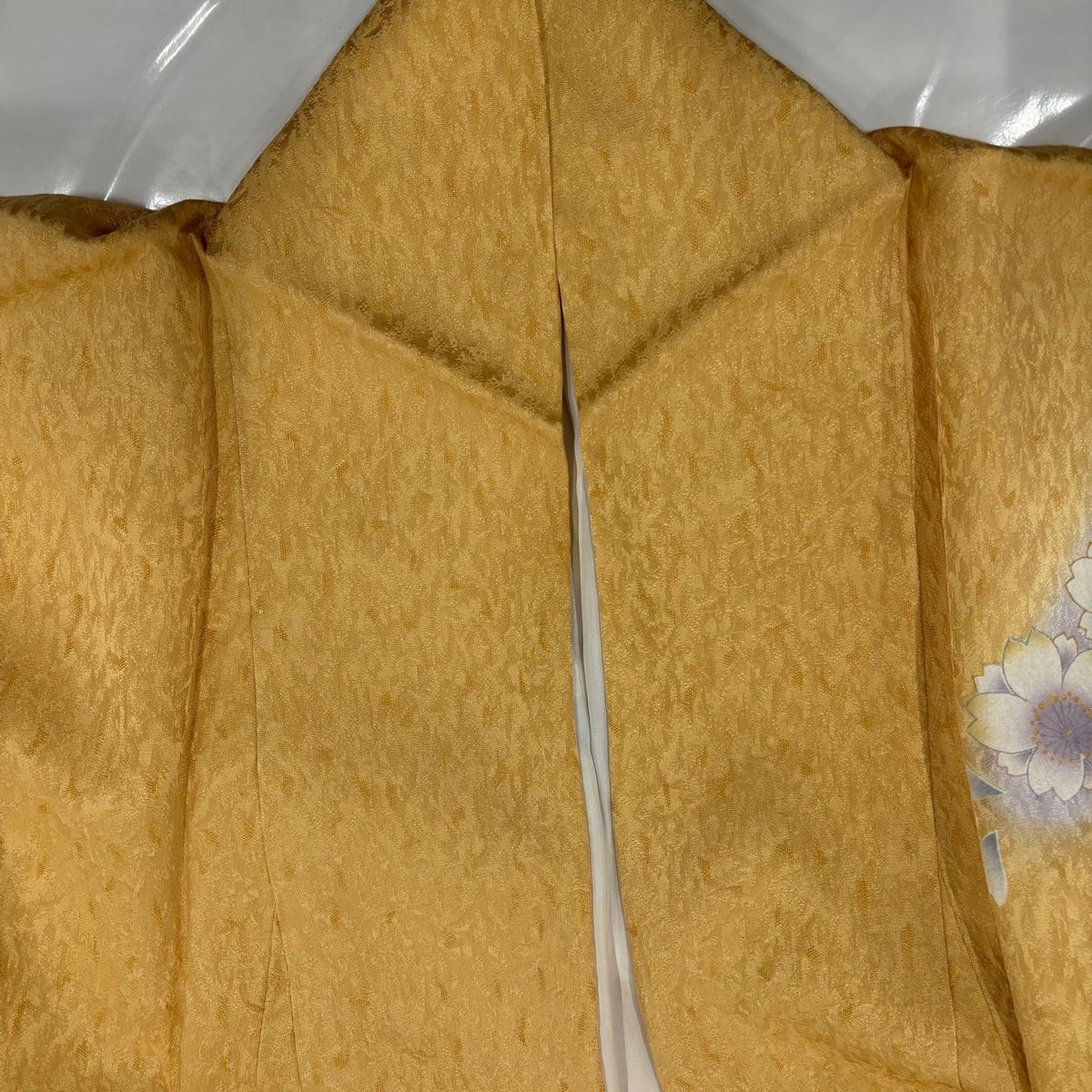  振袖 身丈160 cm 裄丈67 M 袷 桜 桜の花びら 箔 金彩 オレンジ 正絹 振袖 着物