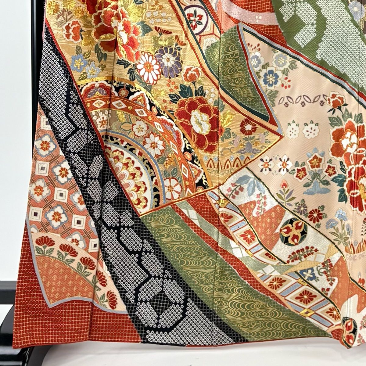 振袖 身丈169 cm 裄丈68.5 L 袷 牡丹 熨斗 刺繍 金糸 朱色 正絹 名品