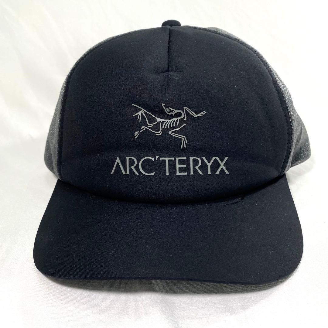 ARC TERYX アークテリクス ロゴ トラッカー フラットキャップ 帽子 アウトドアブランド メンズ レディース ユニセックス デザイン性抜群