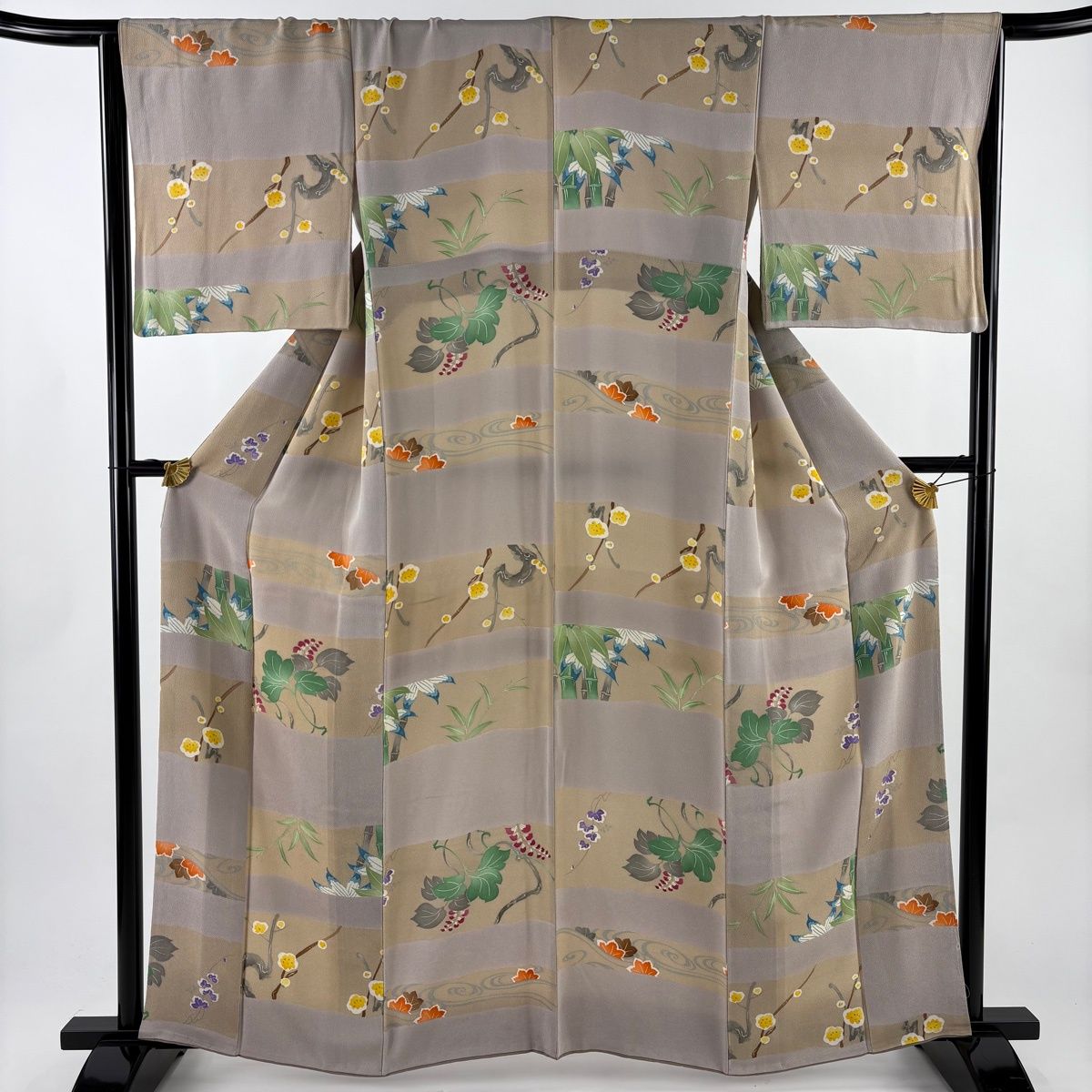 小紋 身丈159.5 cm 裄丈66.5 M 袷 草花 段縞 縮緬 灰紫 正絹 名品