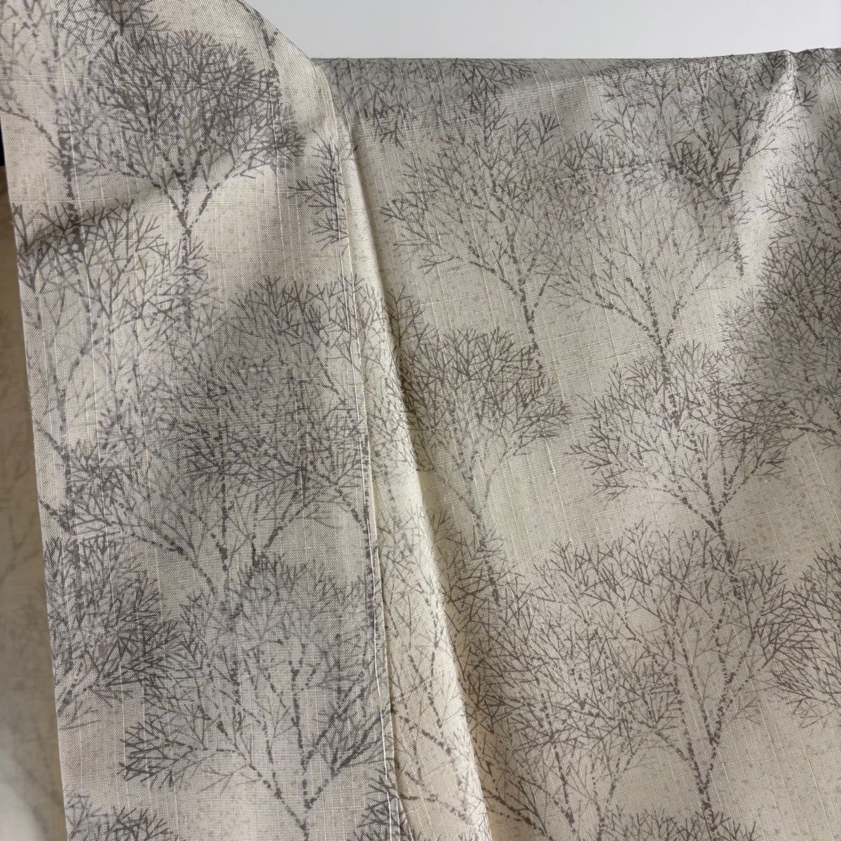  付下げ 身丈160 cm 裄丈63 5 S 袷 小千谷紬地 証紙 樹木 クリーム 正絹 訪問着 付け下げ 着物