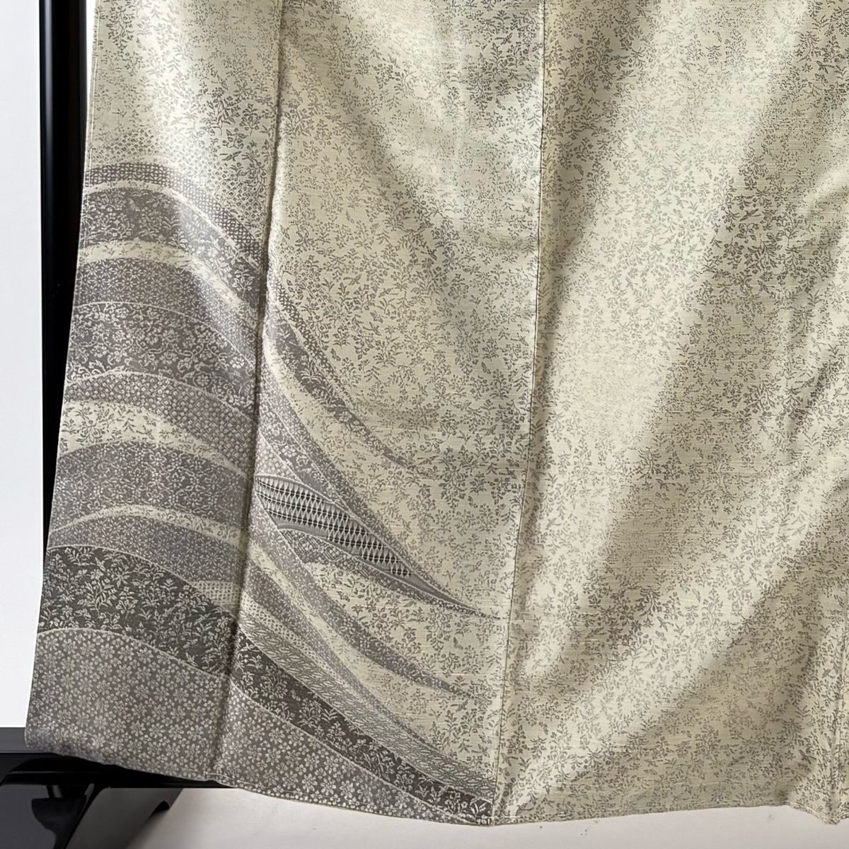 付下げ 身丈163 cm 裄丈66 M 袷 お召地 やまと 波 草花 ベージュ 正絹