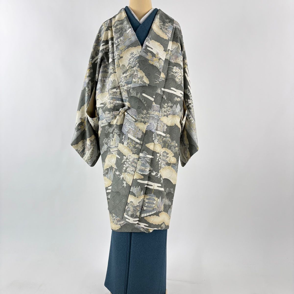 道中着 身丈106.5 cm 裄丈66 M 和装コート 家屋 雲文 灰緑 正絹