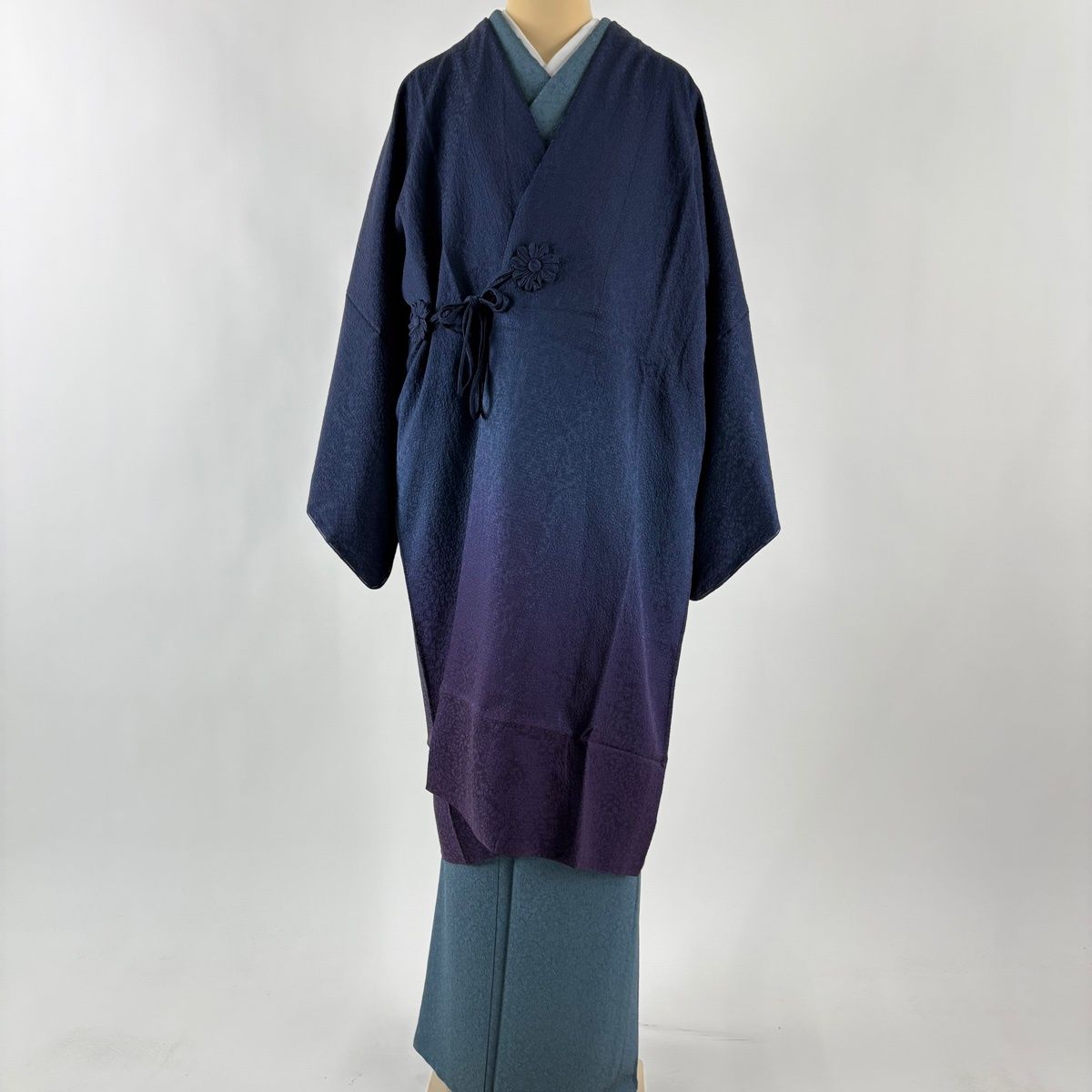 道中着 身丈107.5 cm 裄丈65 M リバーシブル 地紋 ぼかし 紺色 正絹