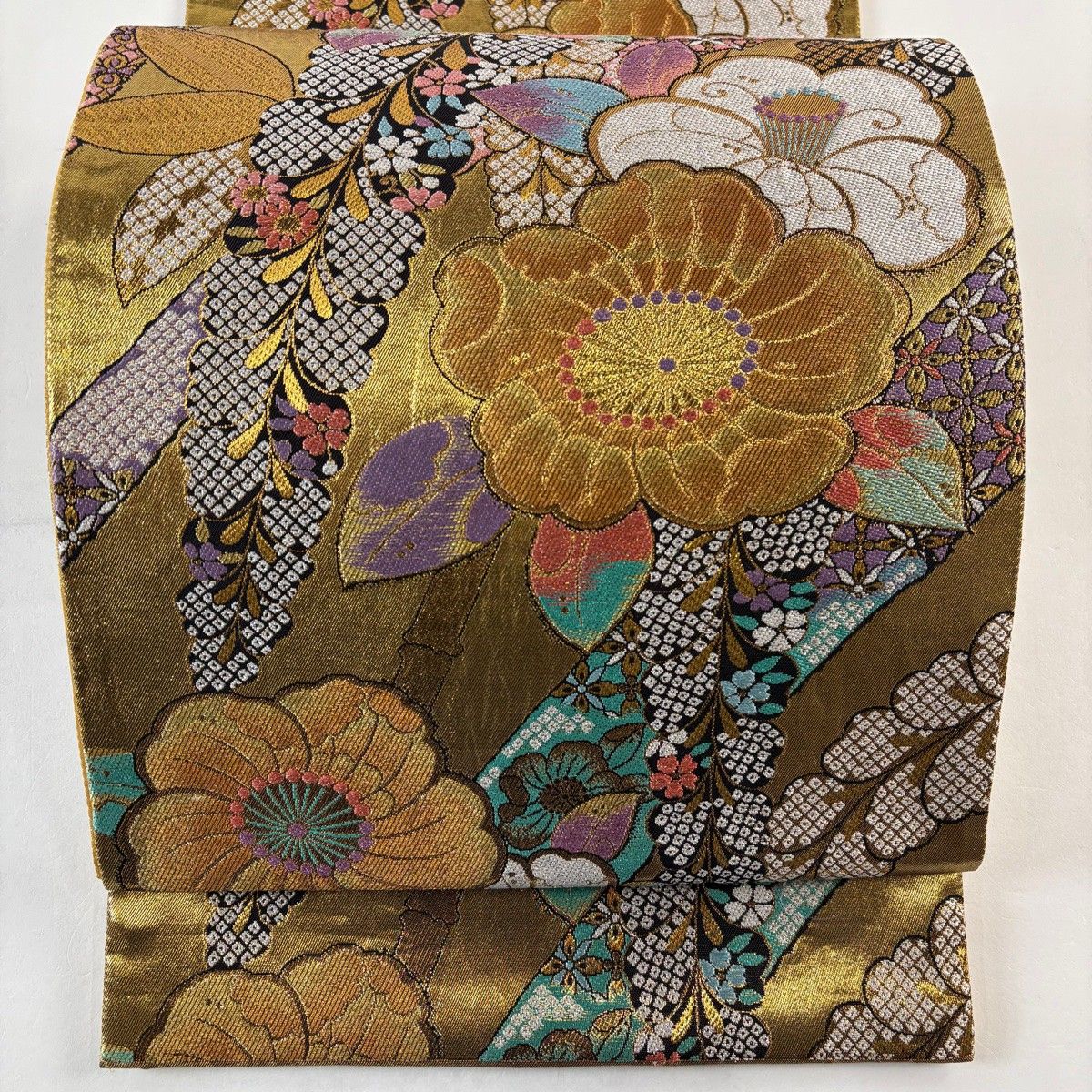 袋帯 秀品 草花 藤 刺繍 金糸 金色 六通 正絹 【中古】 - メルカリ