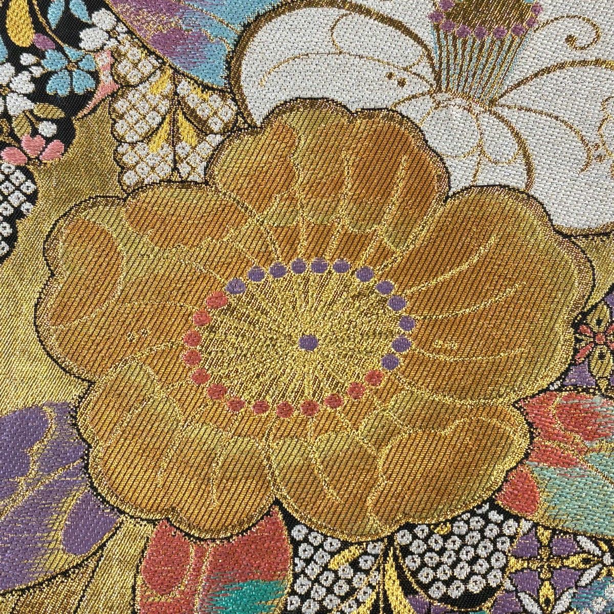 金糸 花柄刺繍 正絹袋帯 袋帯 秀品 草花 藤 刺繍 金糸 金色 六通 正絹 【中古】 - メルカリ