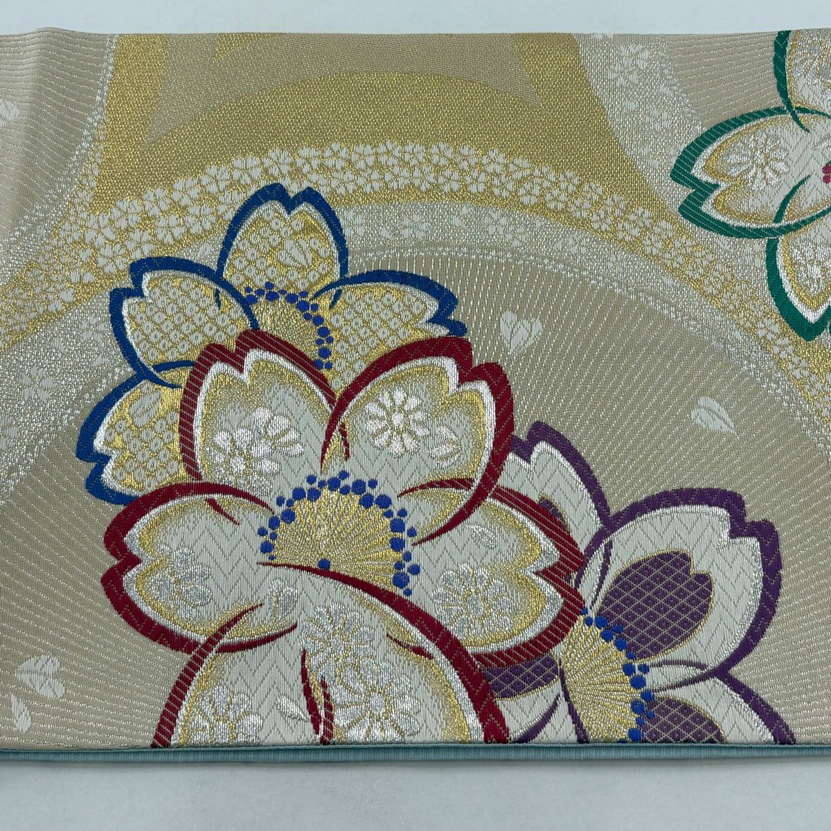 袋帯 秀品 桜 花びら 刺繍 金銀糸 金色 六通 正絹 【中古】 - メルカリ