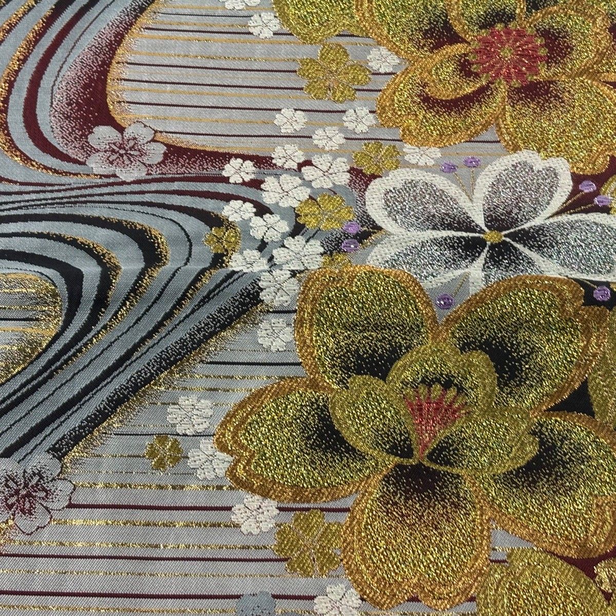 美品】 袋帯 秀品 献上さくら 桜 流水 金糸 箔 灰色 六通 正絹 【中古
