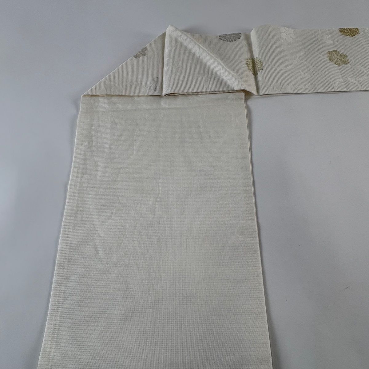 名古屋帯 秀品 夏帯 笹蔓 金銀糸 クリーム 正絹 【中古】 - メルカリ