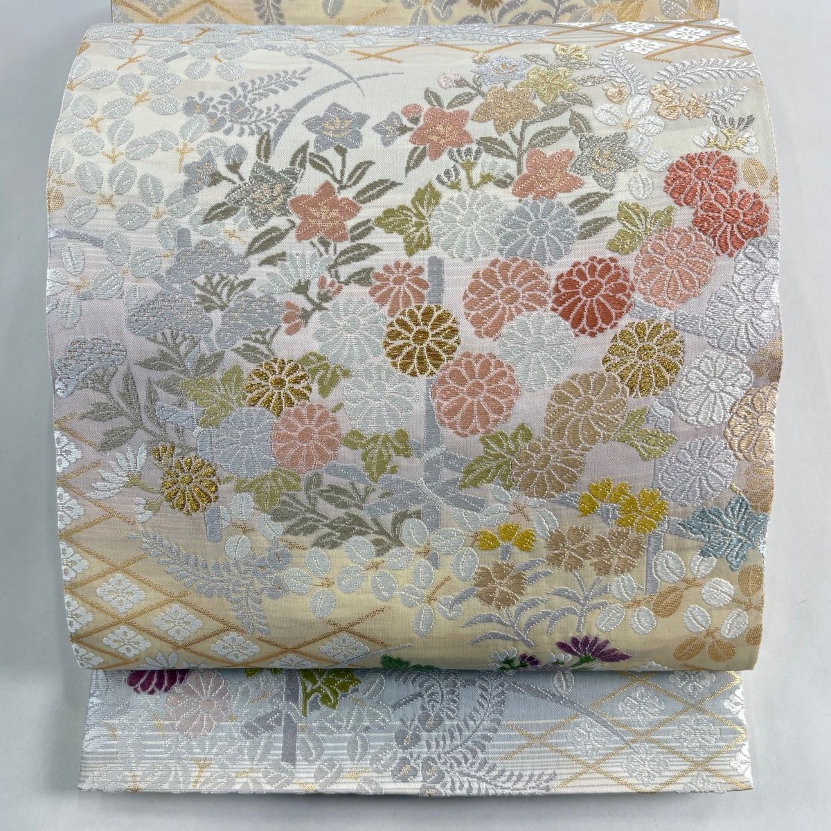 袋帯 秋草 花菱 箔 金銀糸 ベージュ 六通 正絹