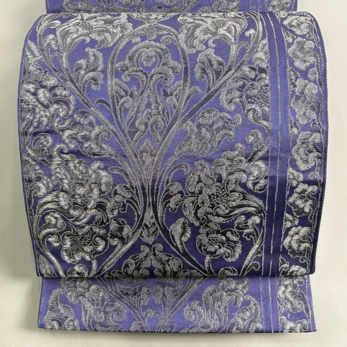 袋帯 じゅらく 落款 瑞鳳唐花文 花唐草 草花 箔 銀糸 青紫 六通 正絹