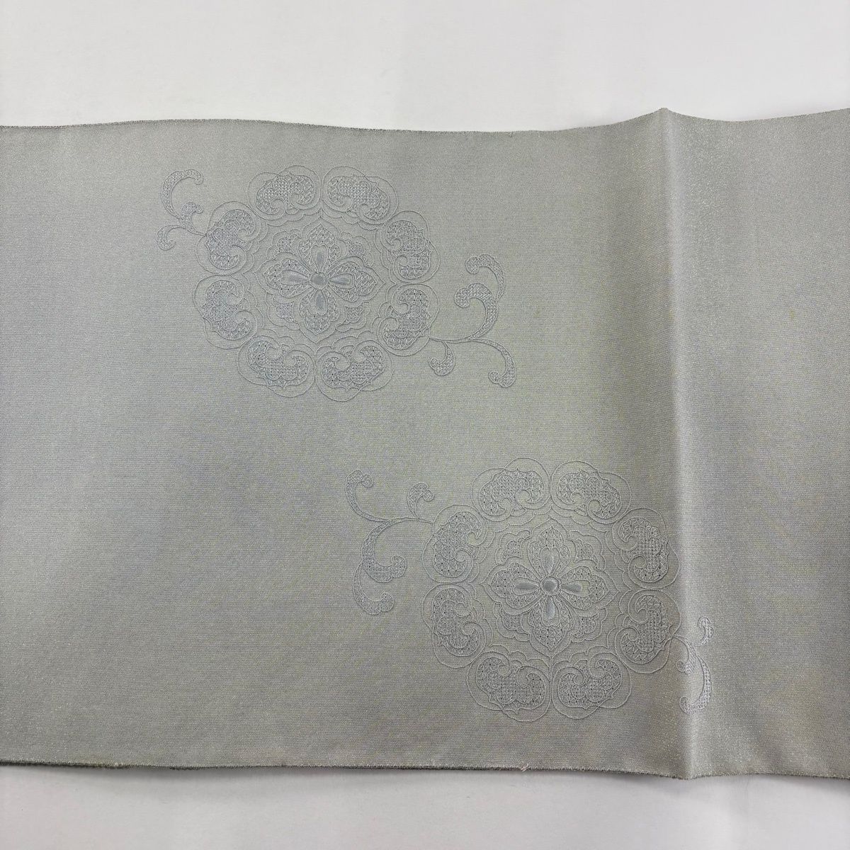 紅花草木染 灰緑