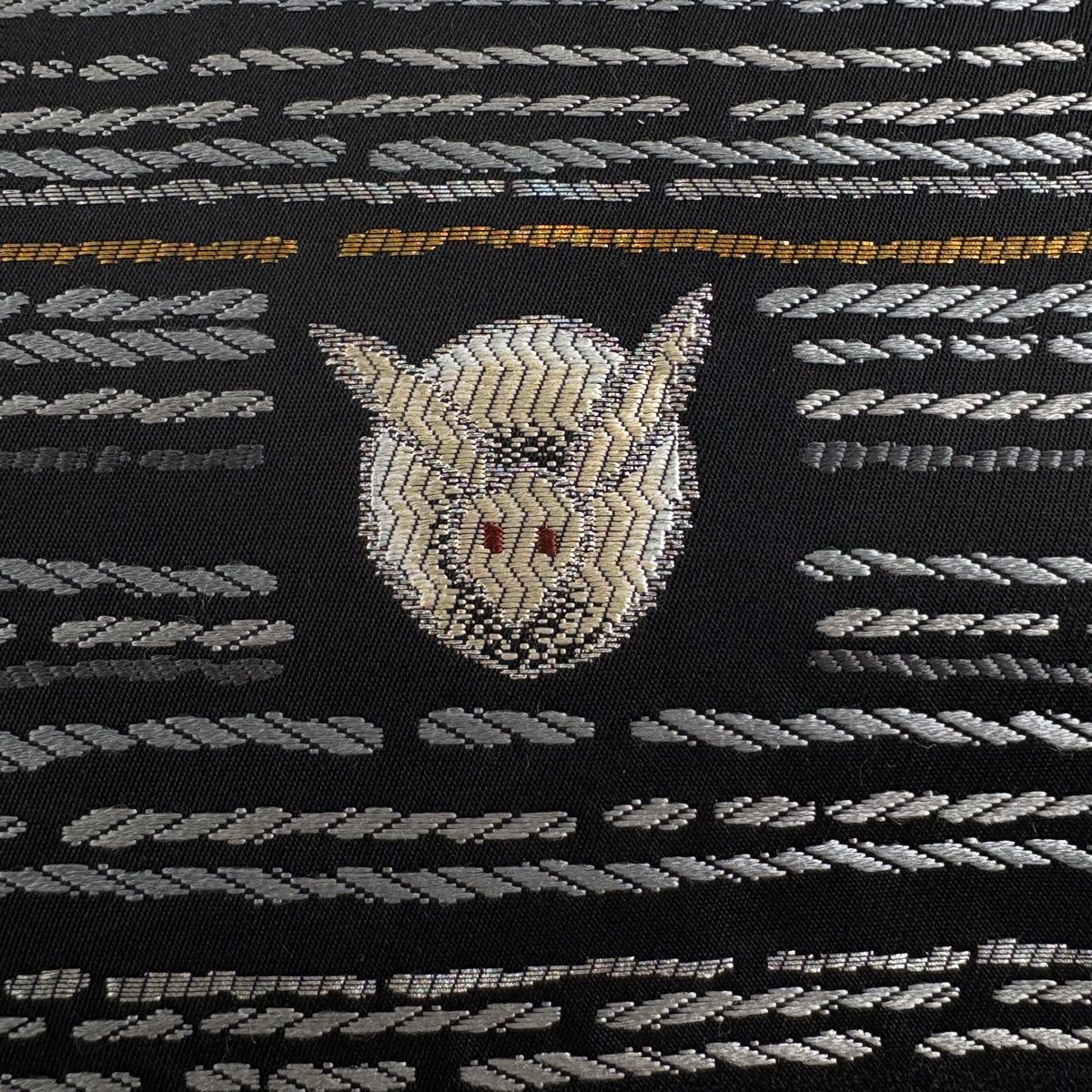 名古屋帯 名品 うさぎ 縞 金銀糸 黒 正絹