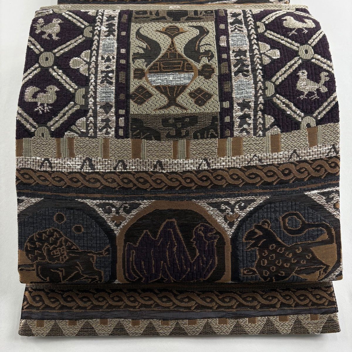 袋帯 名品 動物 幾何学模様 金糸 ベージュ 六通 正絹