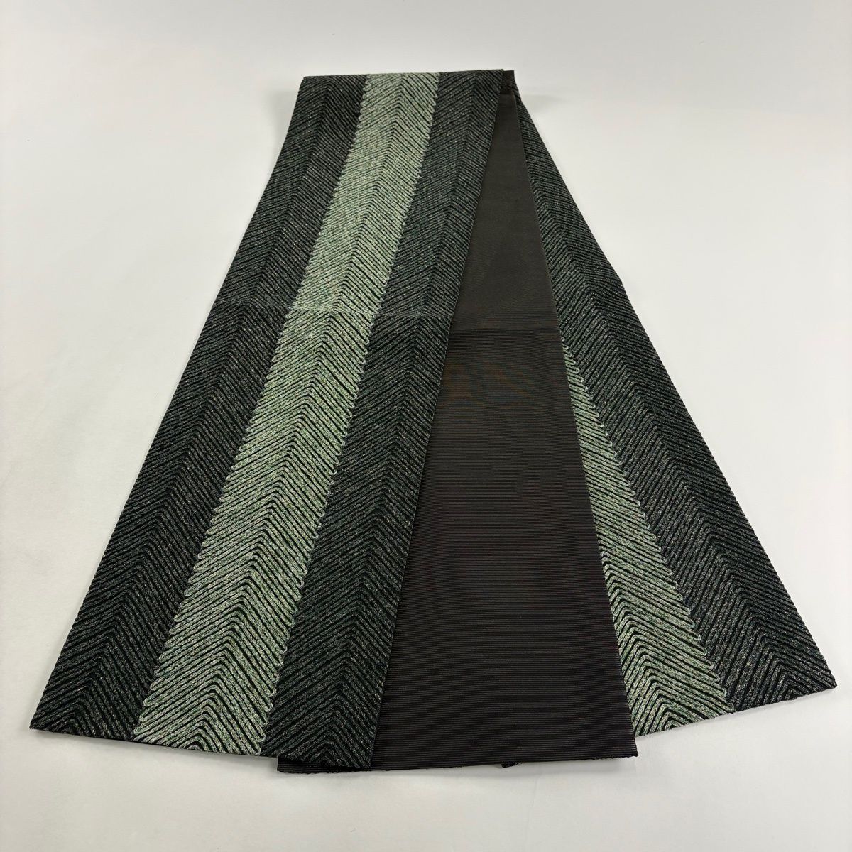  袋帯 無月 落款 幾何学模様 箔 緑 全通 正絹 袋帯 帯