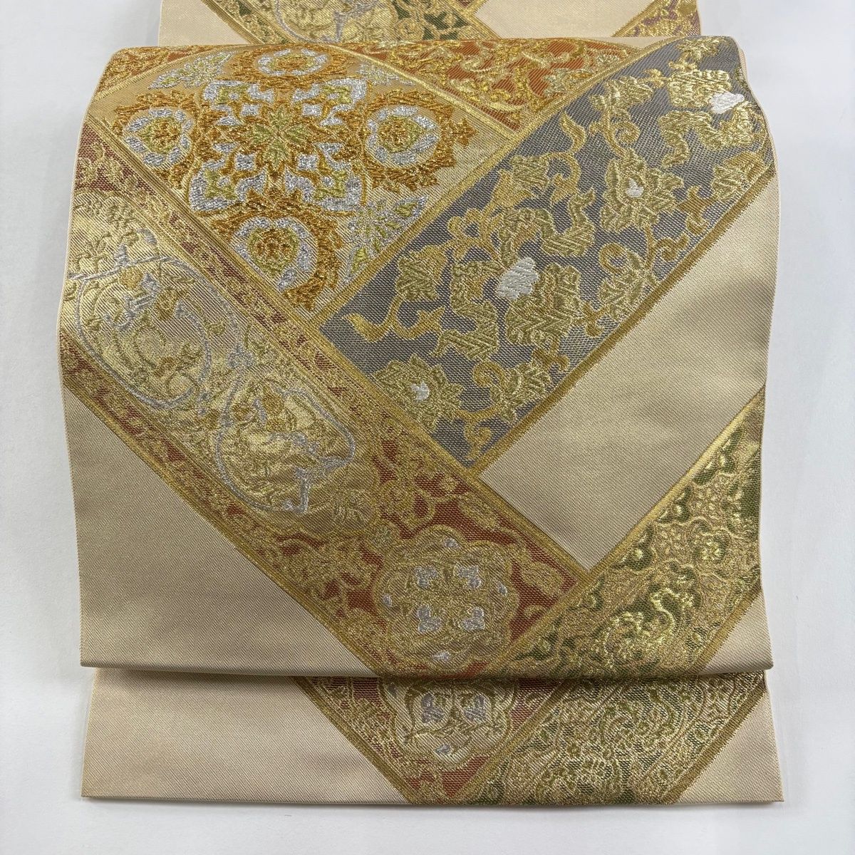 袋帯 名品 川島織物 落款 華文 花唐草 金銀糸 箔 金色 六通 正絹