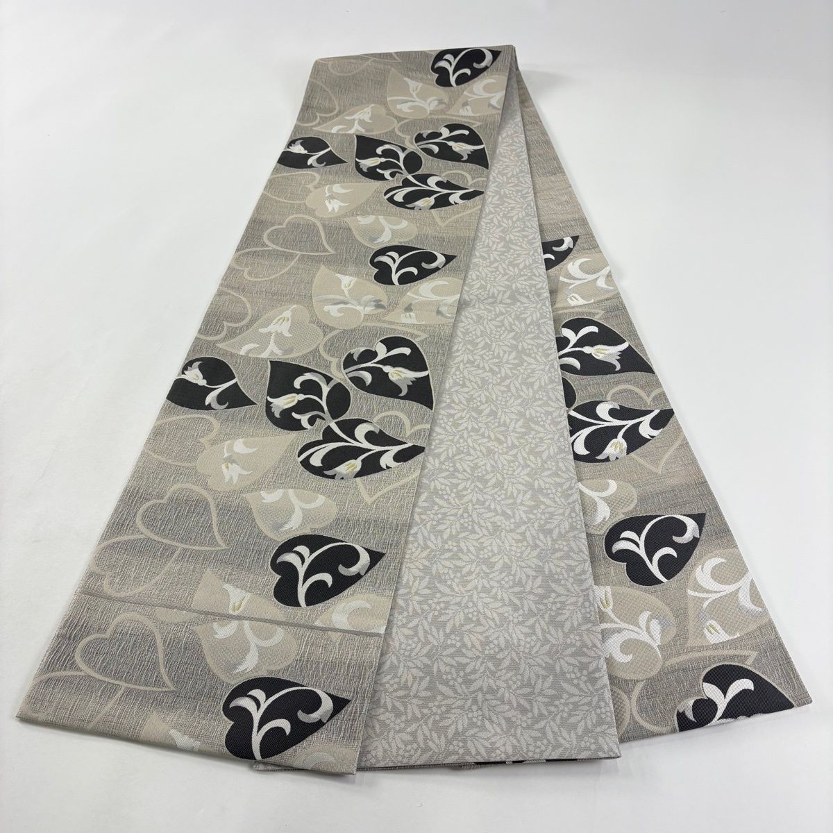 美品】 袋帯 名品 落款 花唐草 花弁 金銀糸 桃皮染 灰茶 六通 正絹