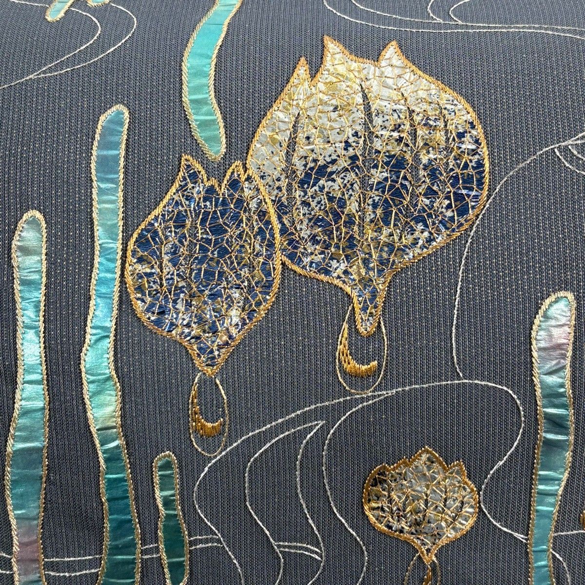 袋帯 流水 草花 金銀糸 青灰色 お太鼓柄 正絹