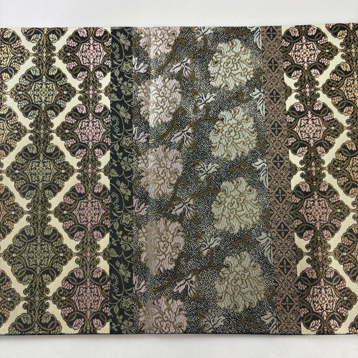  袋帯 箔屋清兵衛 落款 悠久の美 華文 花唐草 箔 刺繍 墨色 お太鼓柄 正絹 袋帯 帯