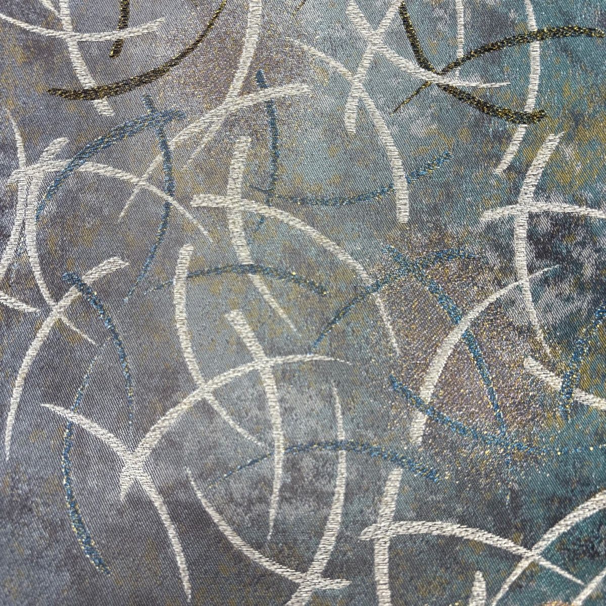 袋帯 名品 新小石丸 幾何学模様 箔錦 銀糸 灰紫 六通 正絹