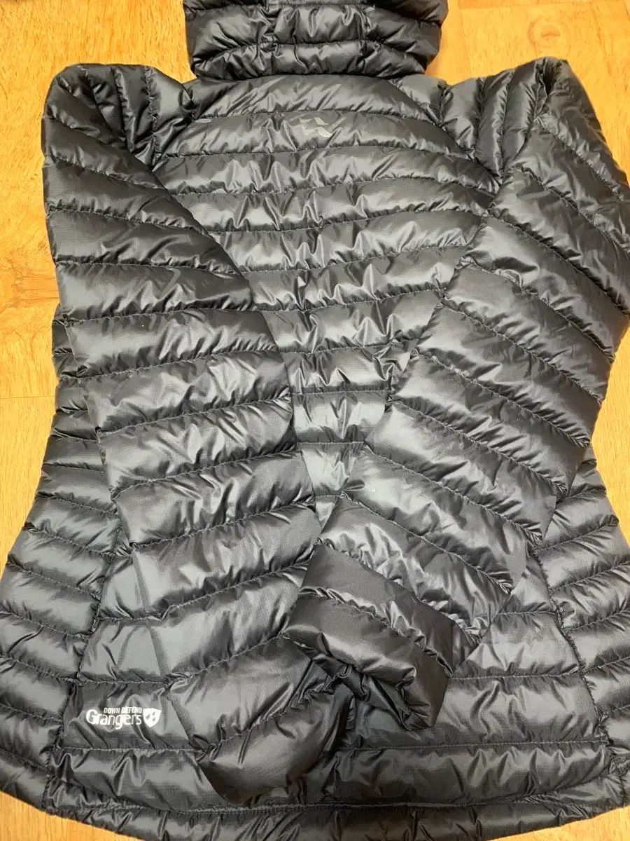 ラブマイクロ ライト アルパインジャケット