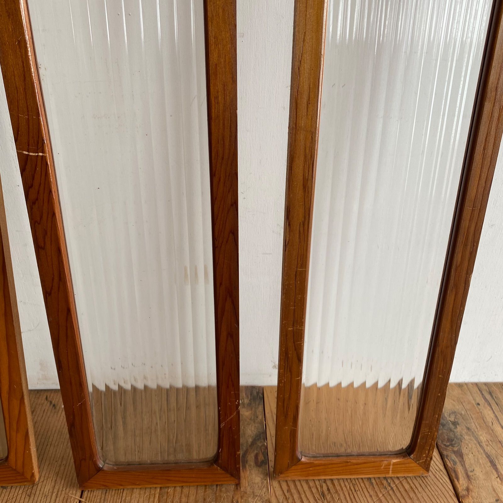 4枚セット アンティーク すりガラス 型ガラス 木製枠 古建具 レトロ y85 4枚セット アンティーク すりガラス 型ガラス 木製枠 古建具 レトロ