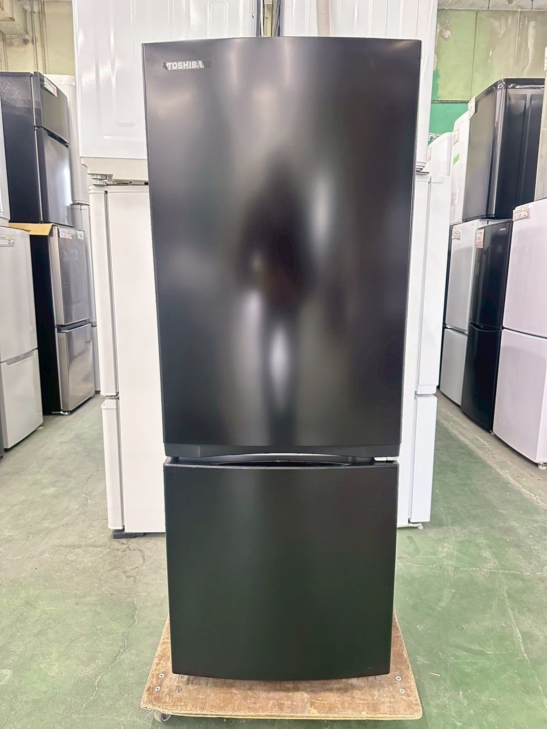 大阪送料無料☆3か月保障付き☆冷蔵庫☆東芝☆2ドア☆2023年☆GR-U15BS