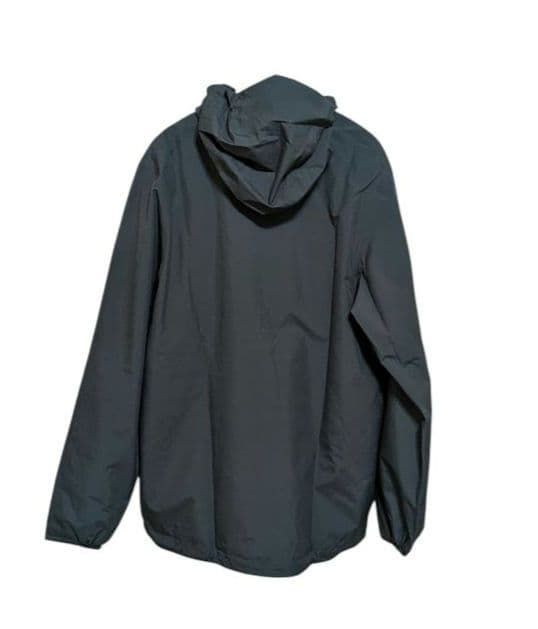 エッセンシャルズ レインジャケット