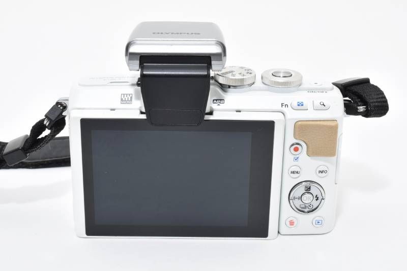  Olympus オリンパス E PL 7 ボディ 白 ホワイト ショット数1863回と少ない ミラーレス一眼カメラ 3994 2 ミラーレス一眼 デジタルカメラ