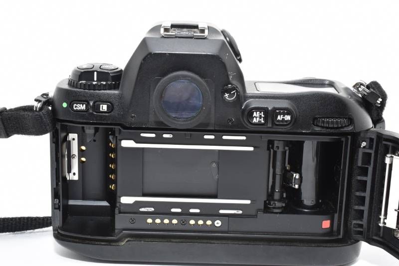 実用品】Nikon ニコン F100 ボディ フィルム一眼カメラ #3994-7 - メルカリ