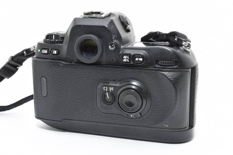 実用品】Nikon ニコン F100 ボディ フィルム一眼カメラ #3994-7 - メルカリ