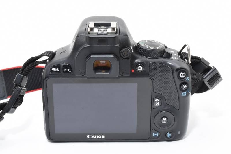 じ*こ様 Canon EOS Kiss X7 デジタル一眼レフカメラ ジャンク Amazon