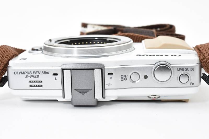 OLYMPUS E-PM2 カメラ ボディ ホワイト オリンパス オリンパス OLYMPUS PEN mini E-PM2 ダブルズームキット [ホワイト