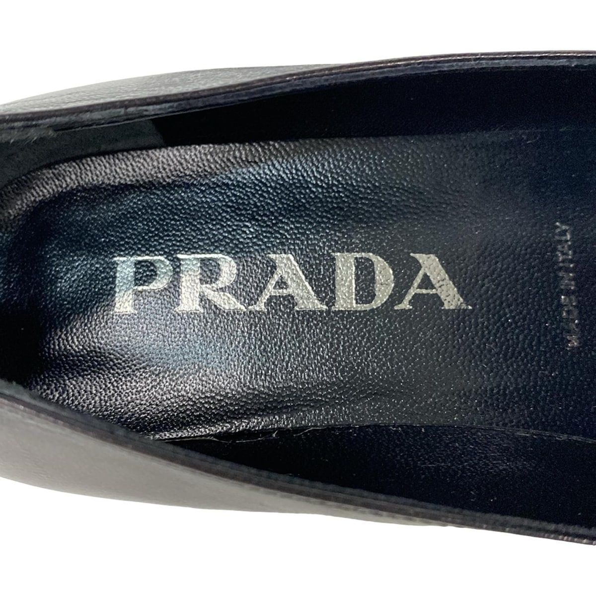 PRADA プラダ