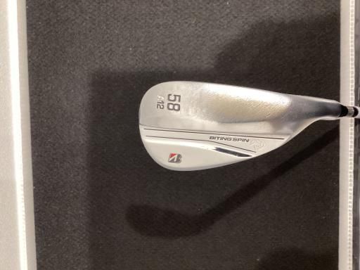 【】 ブリヂストン BRIDGESTONE BITING SPIN 58°/12°A ウェッジ WG 純正特注シャフト (フレックスX) メンズ 男性用 右利き 右用 Cランク ゴルフクラブ